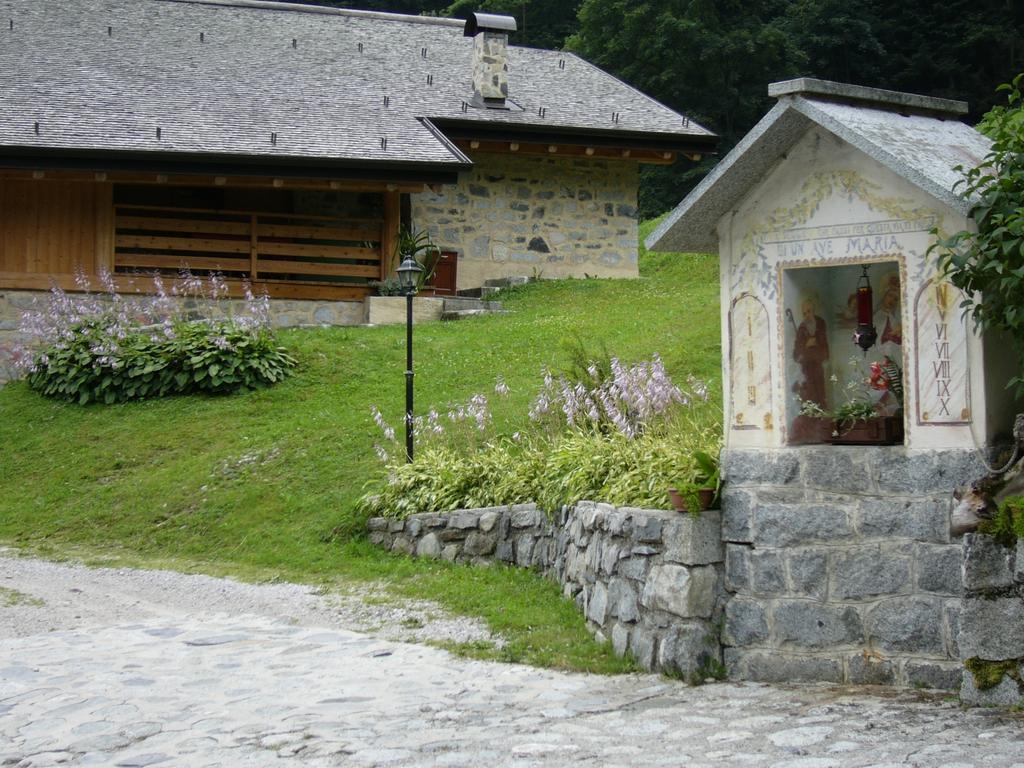 Agritur Manoncin Villa Daone Exteriör bild