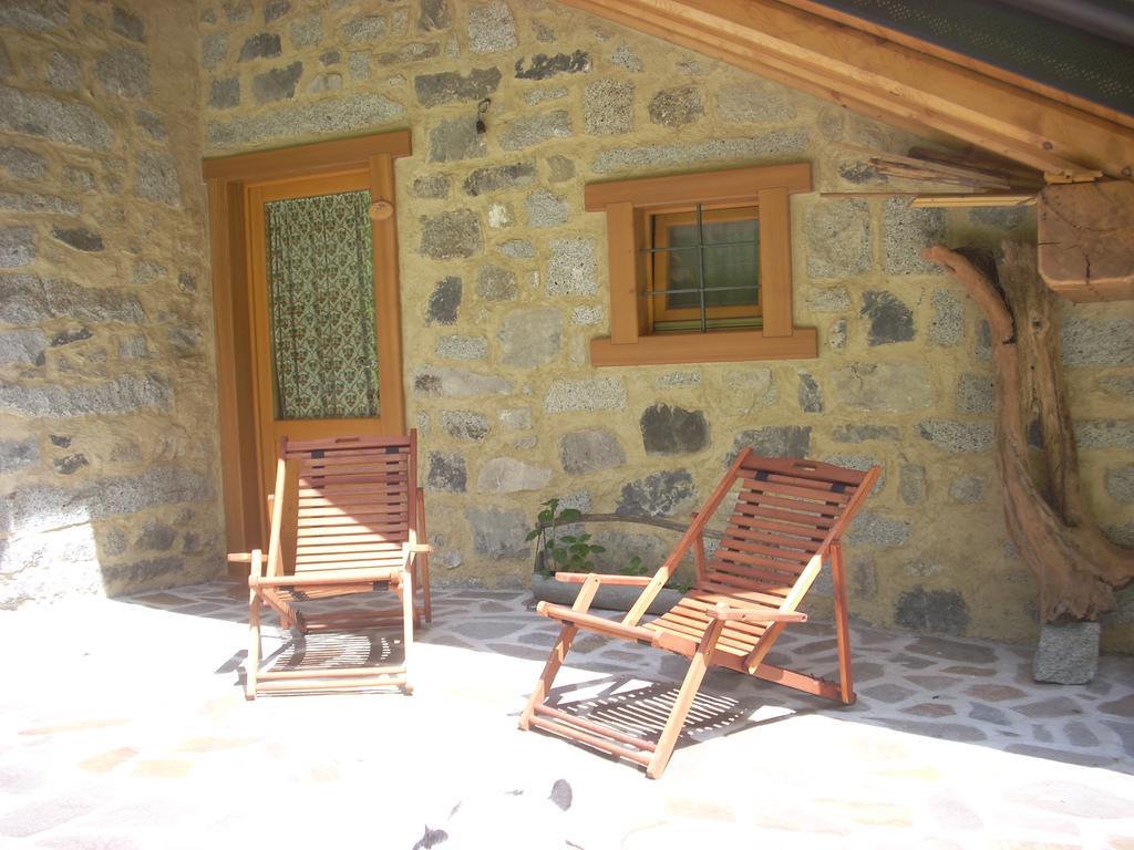 Agritur Manoncin Villa Daone Exteriör bild