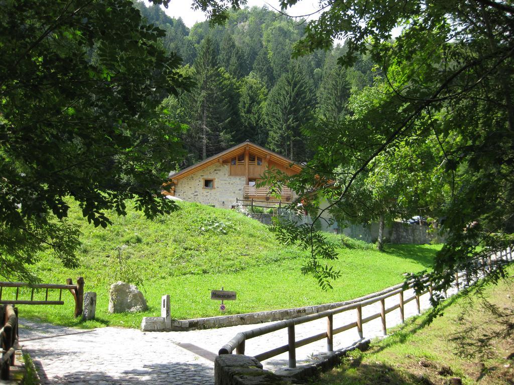 Agritur Manoncin Villa Daone Exteriör bild