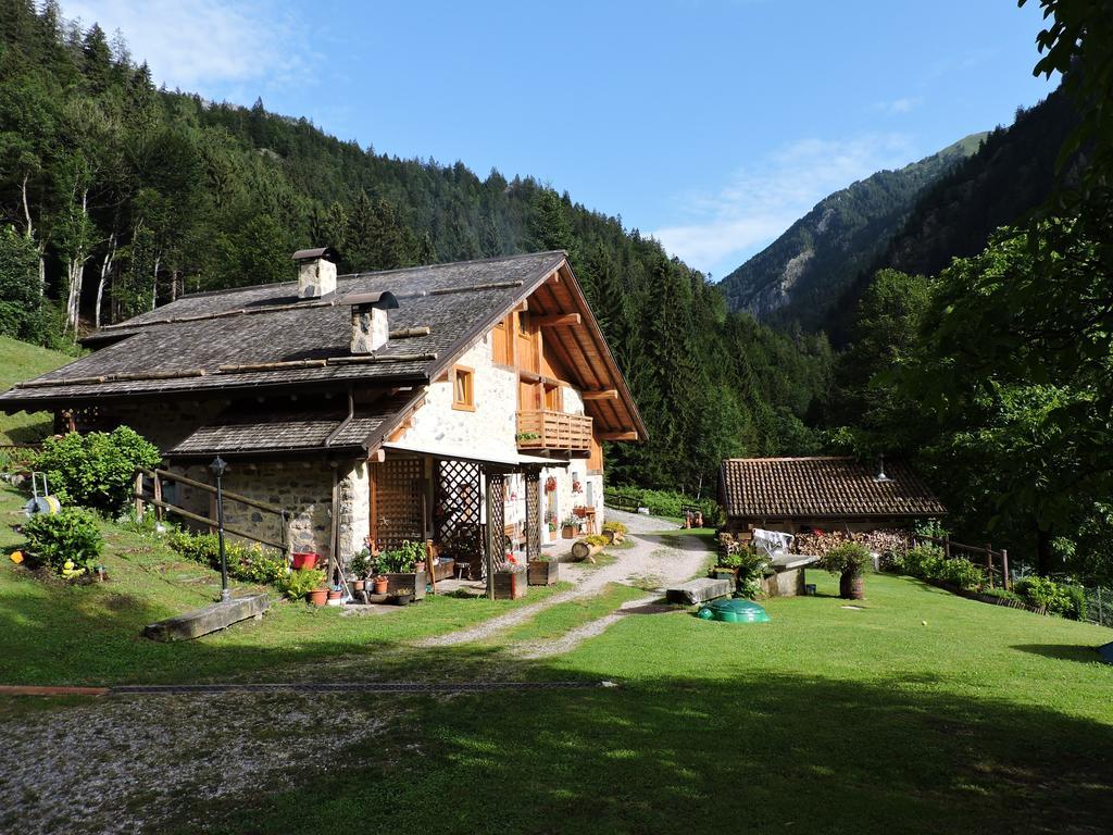 Agritur Manoncin Villa Daone Exteriör bild